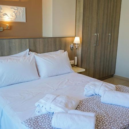 Agnes Deluxe Hotel Pefkochori Bilik gambar